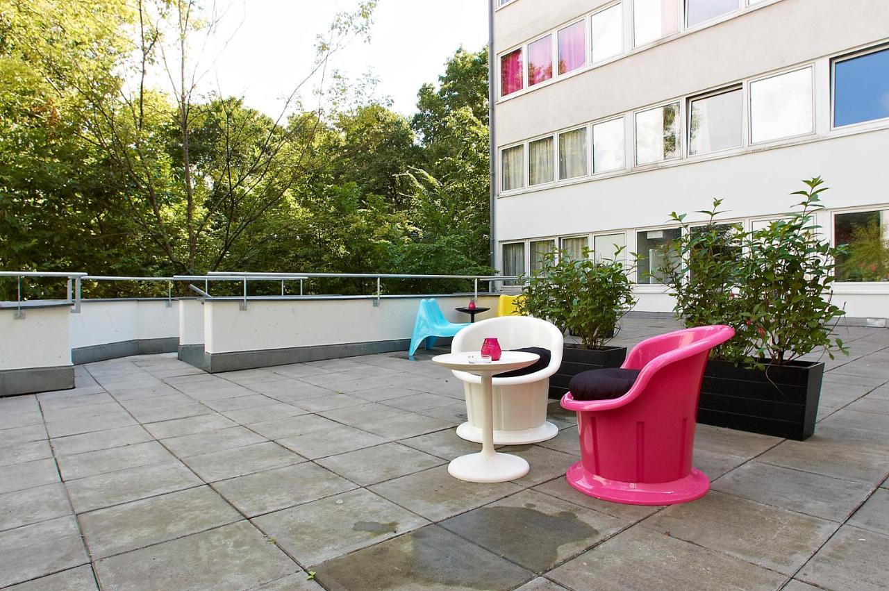 Apartmenthouse Berlin - Am Gorlitzer Park Exterior foto